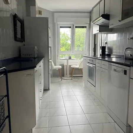 Апартаменты La Casa De Laly Хихон